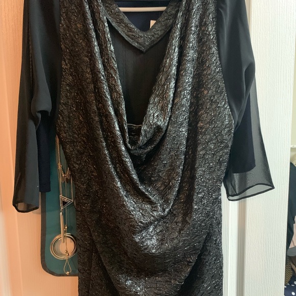 Dress - Picture 2 of 2